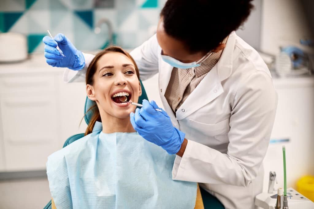 Finding a dentist in Paris: how to go about it?